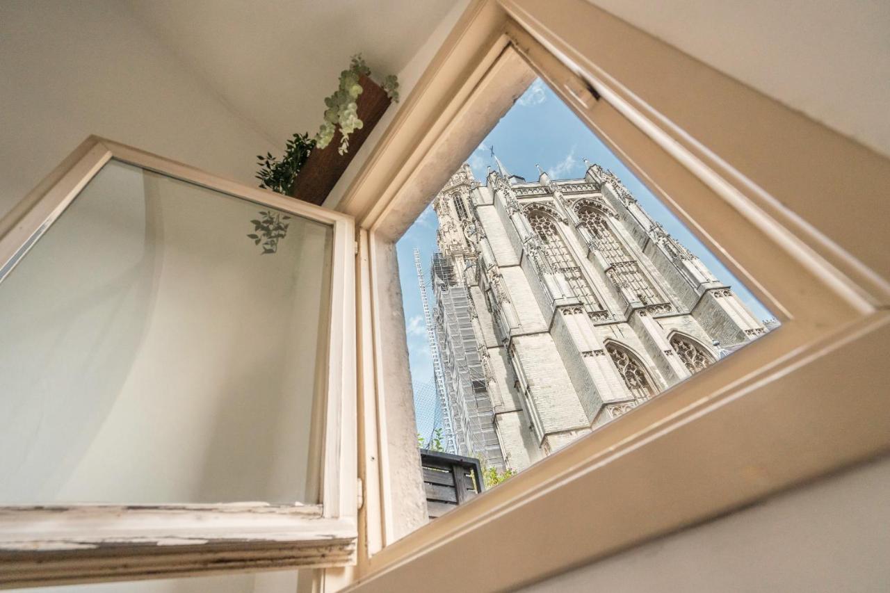 Tempel Cathedral Lodge In The Heart Of アントウェルペン エクステリア 写真